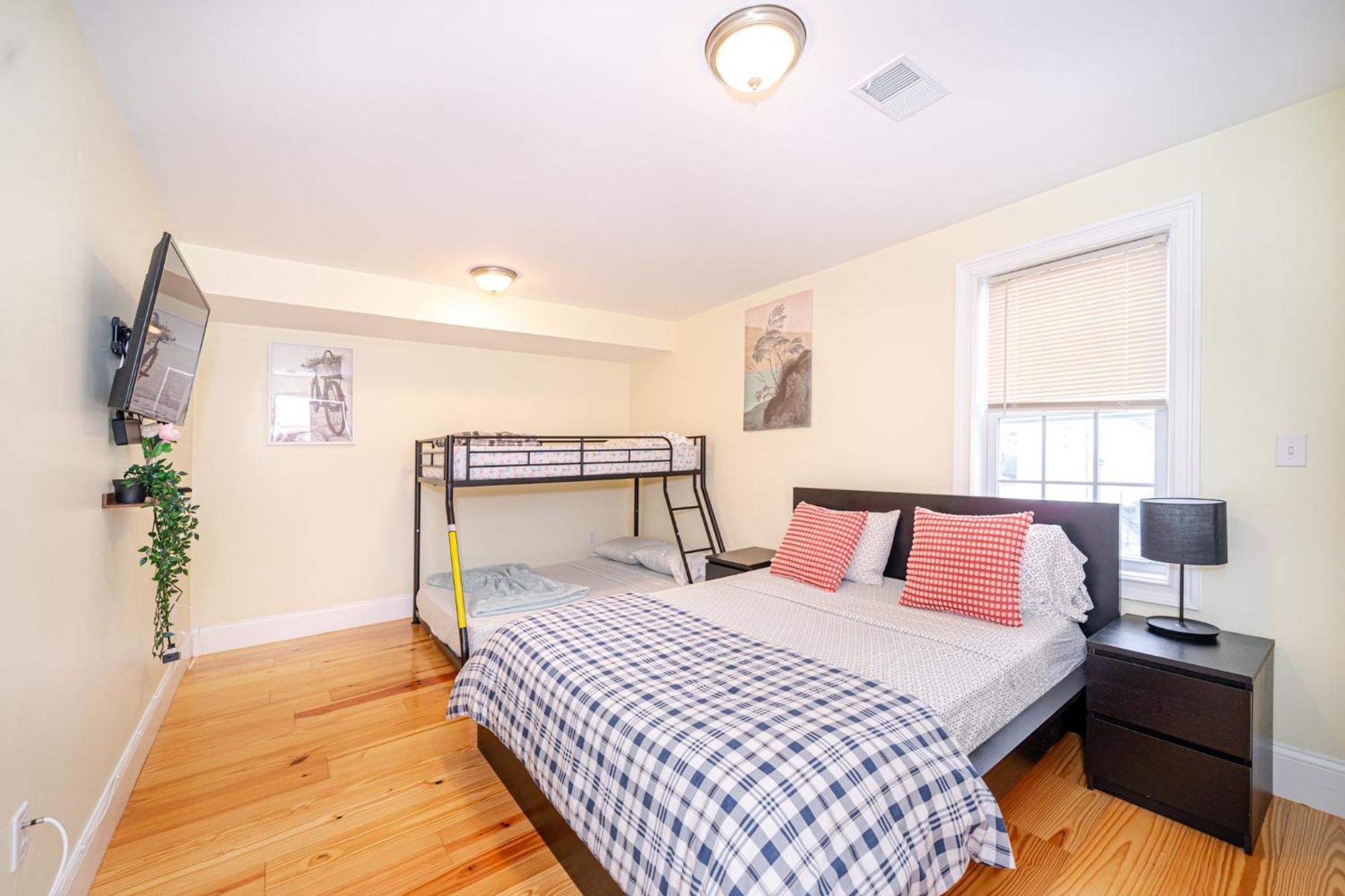 41 - 3Br Quincy - Lovely Townhouse Near Parish ภายนอก รูปภาพ